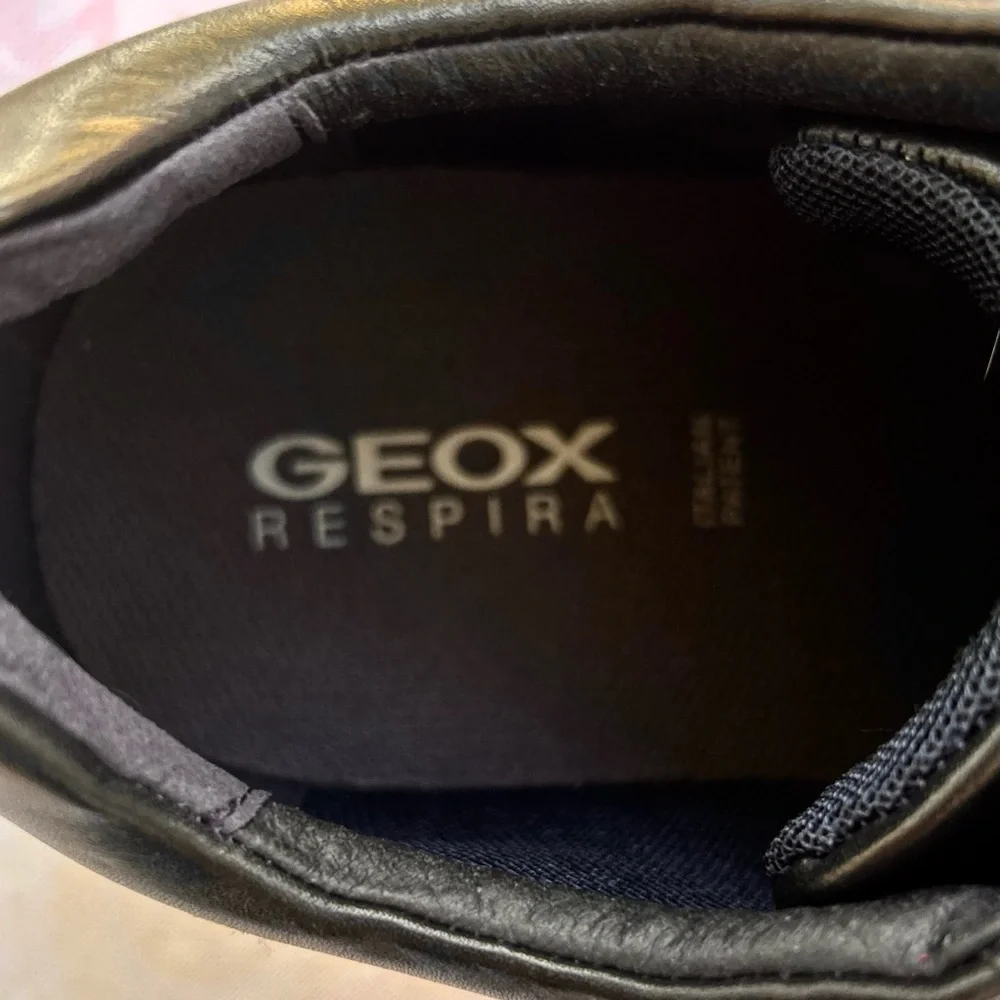 Geox Respira Low Top Leather Black Grey Size 12.5 Sneakers Lace Up EUC Men’s